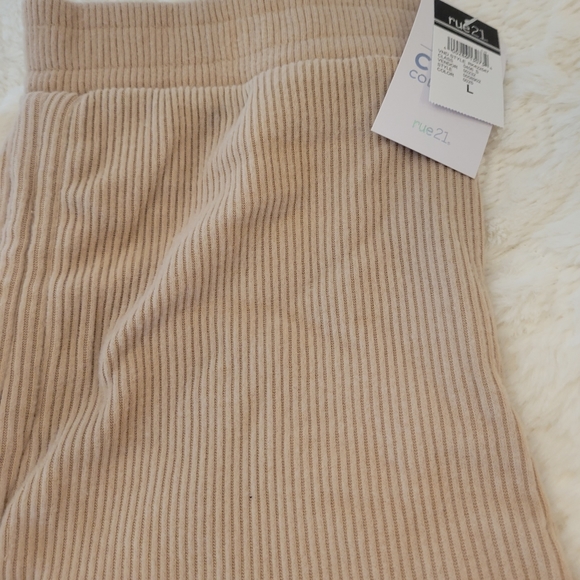 Rue 21 Hacci Drawstring Ruched Side Shorts - Picture 4 of 4